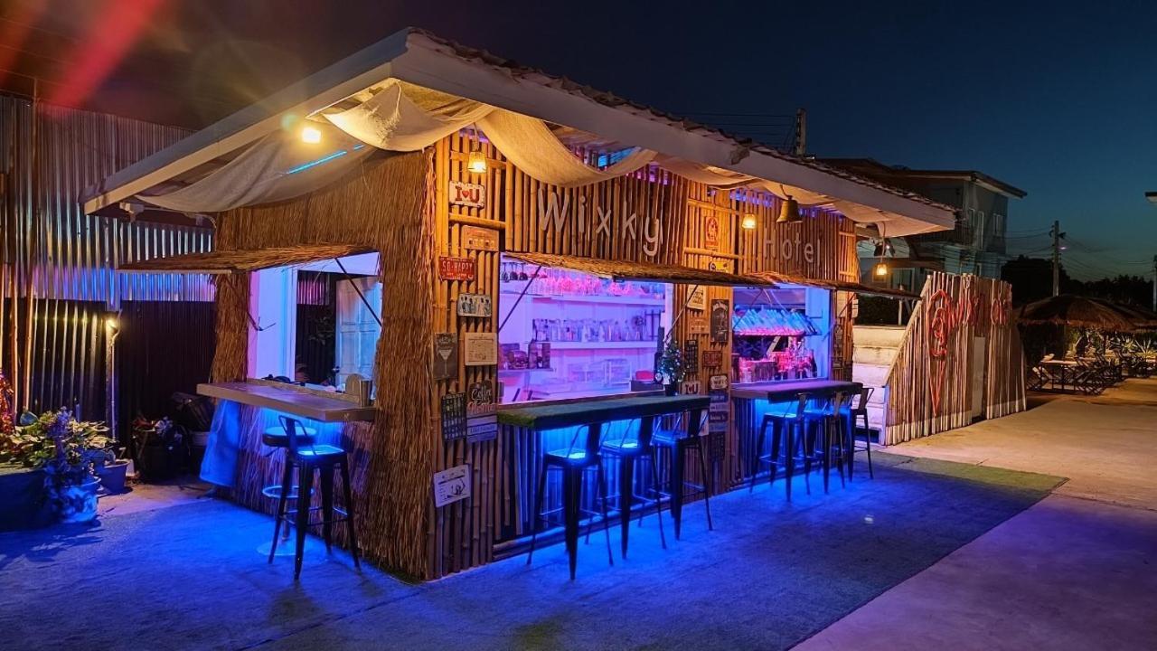 Wixky Hotel نونغ خاي المظهر الخارجي الصورة
